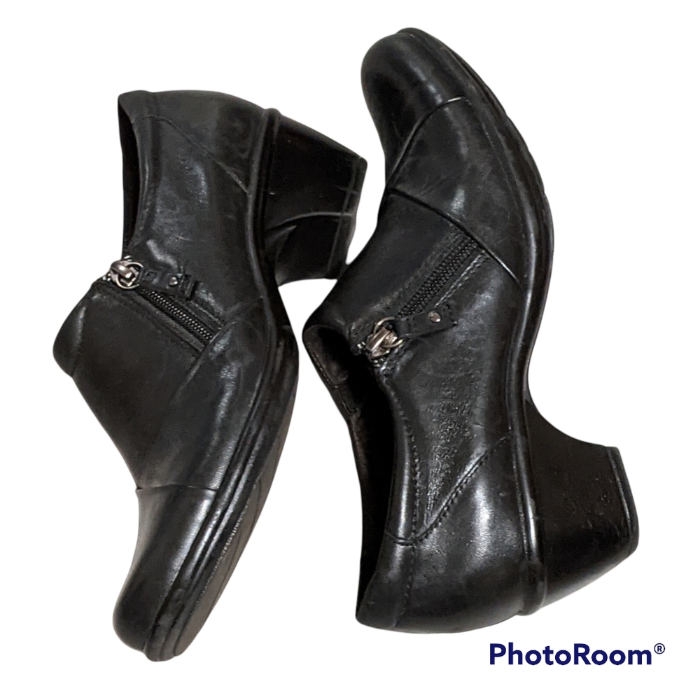 Clarks Black Leather Loafer 6.5 M Slipon Platform - Picture 2 of 12